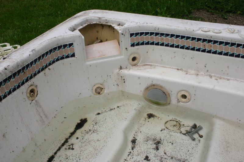 Hot Tub Disposal in Sacramento, CA